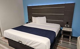 Travelodge Fullerton Near Anaheim